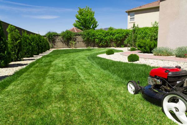 Residential Lawn Mowing in Slidell