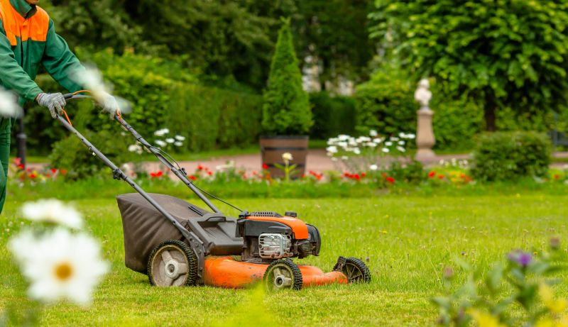 Commercial Lawn Maintenance